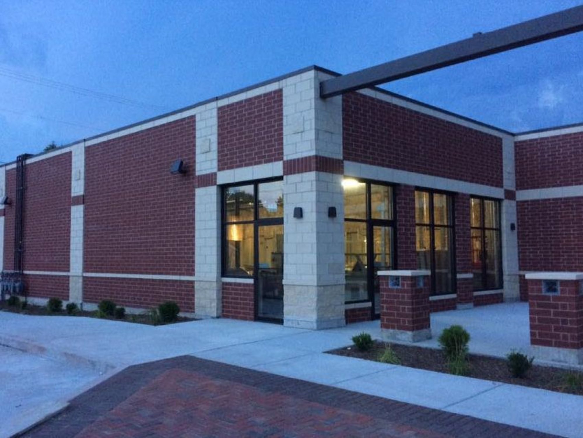 Commercial brick & cast stone
